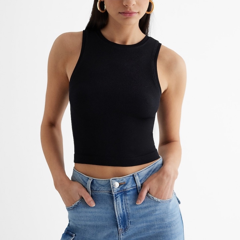 Women Express Body Contour Seamless Ribbed Compression Black Crop Tank Top S/M